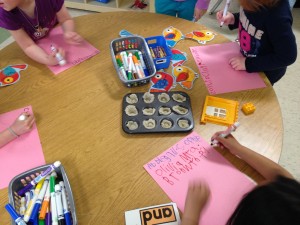 birthday cupcakes and invitations, look at all that wonderful writing!